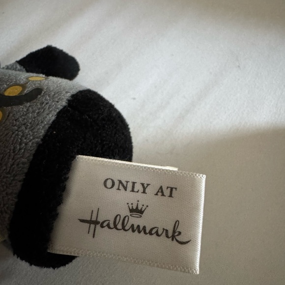 Hallmark Itty Bittys Catwoman And Joker Plush Set - Picture 4 of 6